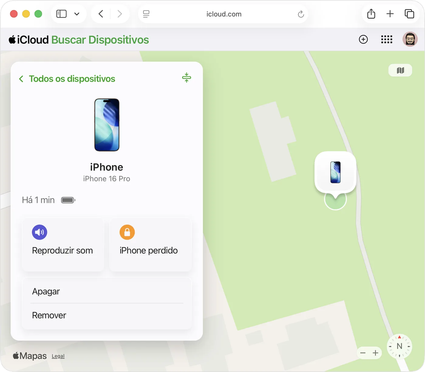 Safari aberto em iCloud.com na tela Buscar Dispositivos, com a lista Todos os dispositivos, um iPhone 16 Pro selecionado, o mapa com o pino da localização e os botões Reproduzir som, iPhone perdido, Apagar e Remover